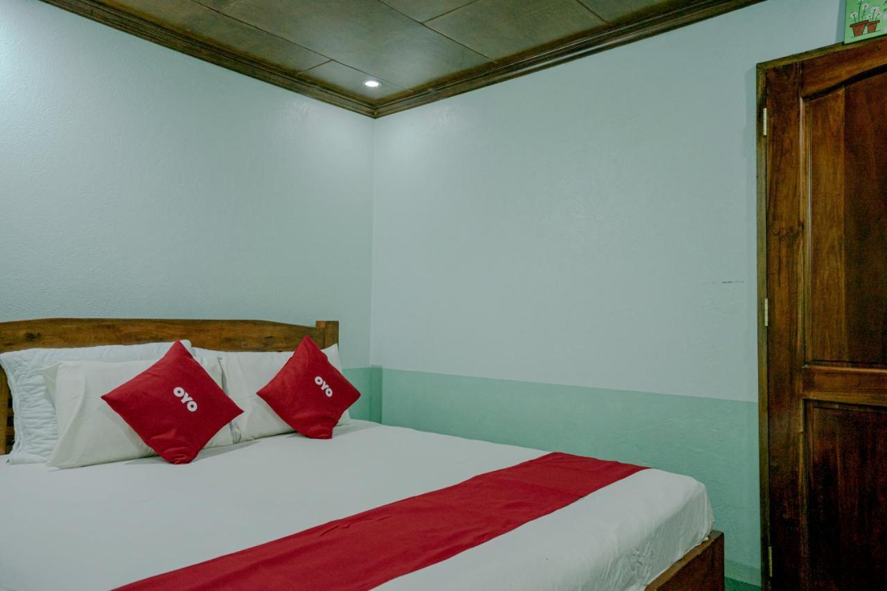 Oyo 760 Tiptop Vacation Homes Baguio City Exteriér fotografie