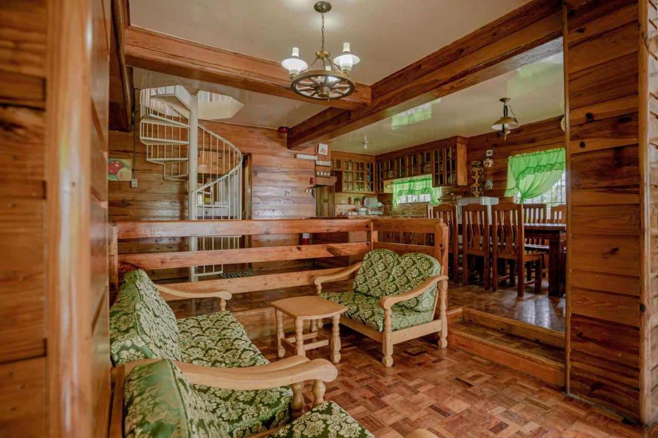 Oyo 760 Tiptop Vacation Homes Baguio City Exteriér fotografie