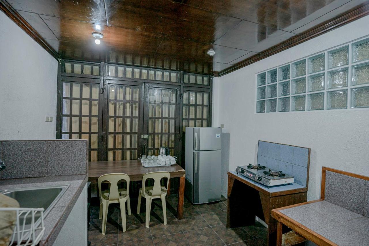 Oyo 760 Tiptop Vacation Homes Baguio City Exteriér fotografie